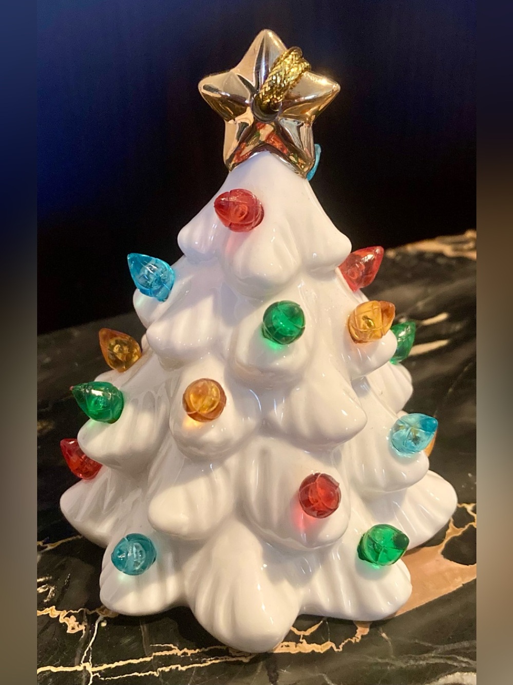 NIB - Lenox Treasured Traditions Lit Tree Ornament